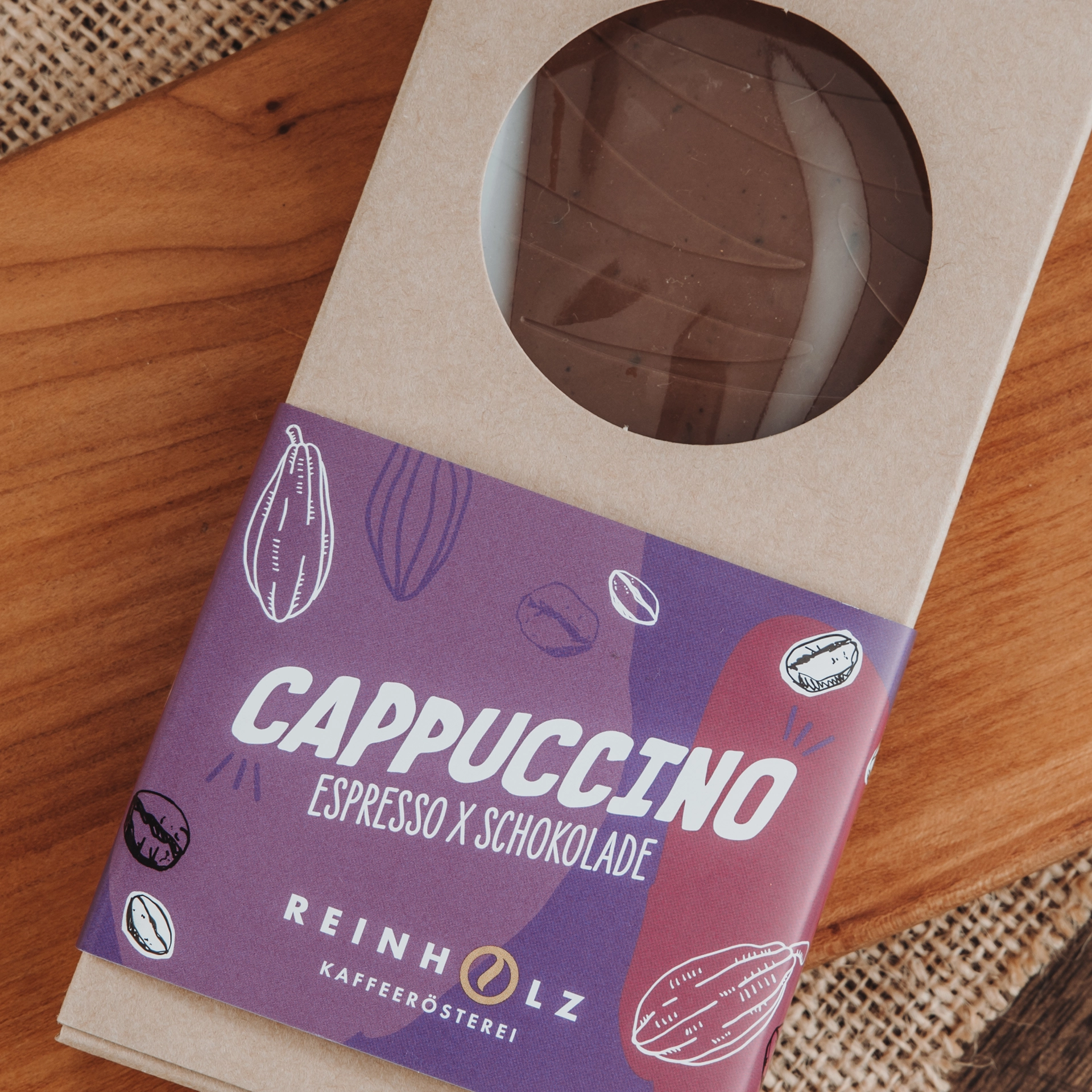 Cappuccino – Vollmilchschokolade mit Espressobohnen Cappuccino – Vollmilchschokolade mit Espressobohnen